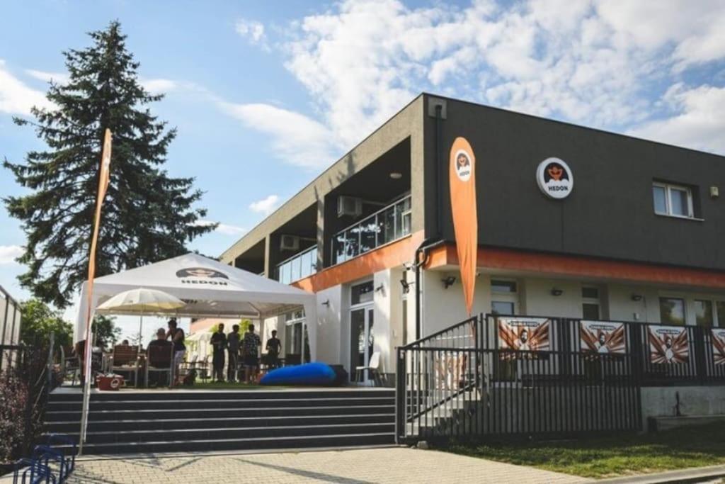 Hedon Brewing Charlie Apartment Balatonvilágos Buitenkant foto